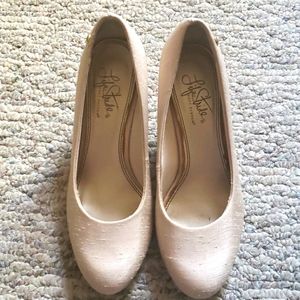 Life Stride Kitten Heels